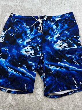Huk performance fishing board shorts men’s size 38 blue mossy Oak hydro elements